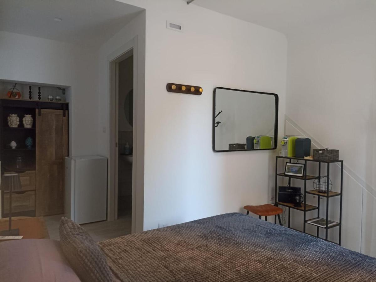 Casa Del Fiordaliso Hotel Сан Бенедето дел Тронто Екстериор снимка