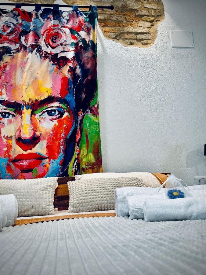 Casa Del Fiordaliso Hotel Сан Бенедето дел Тронто Екстериор снимка