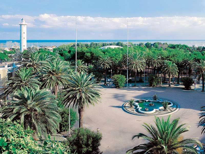 Casa Del Fiordaliso Hotel Сан Бенедето дел Тронто Екстериор снимка